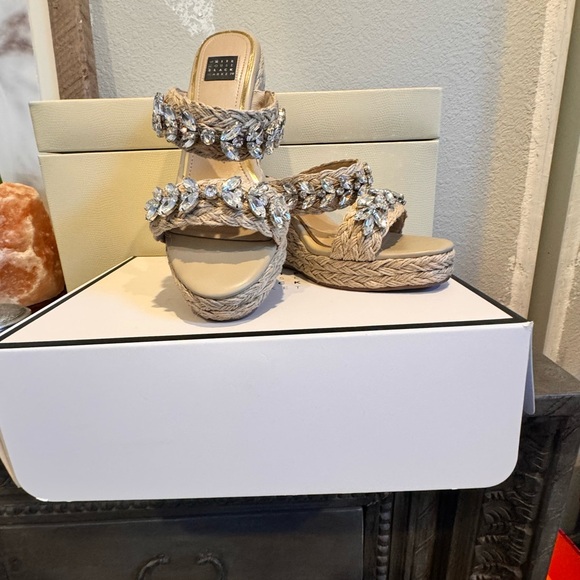 White House Black Market, “Blakely” Wedge - Picture 2 of 9